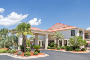 Days Inn & Suites by Wyndham Navarre Conference Center